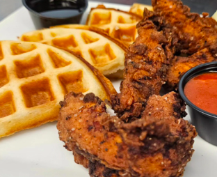 The Local signature dishes Local “New Frontier” Bison Short Ribs
Crispy Fried Chicken And Waffles
Truffled Mushroom Ragout
